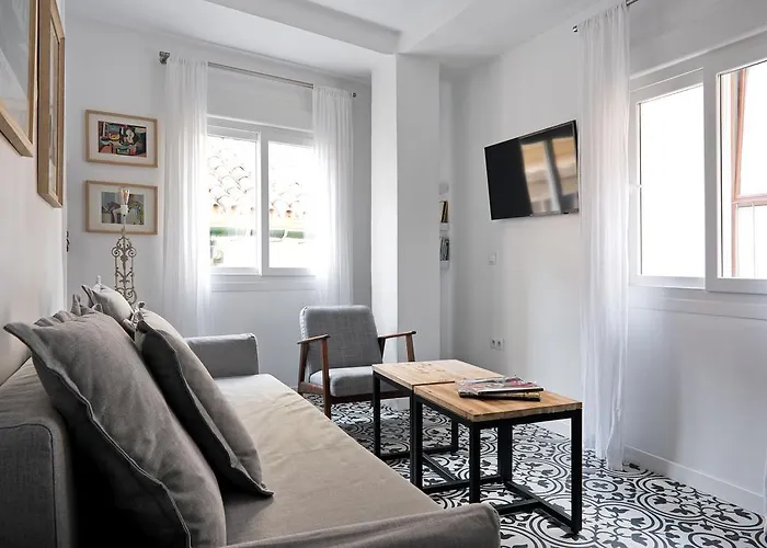 Luxury Apartment Picasso By Nagoa Homes